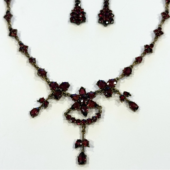 Vintage Red Garnet Bohemian Necklace & Screwback Earrings Set Victorian Revival - Picture 5 of 16